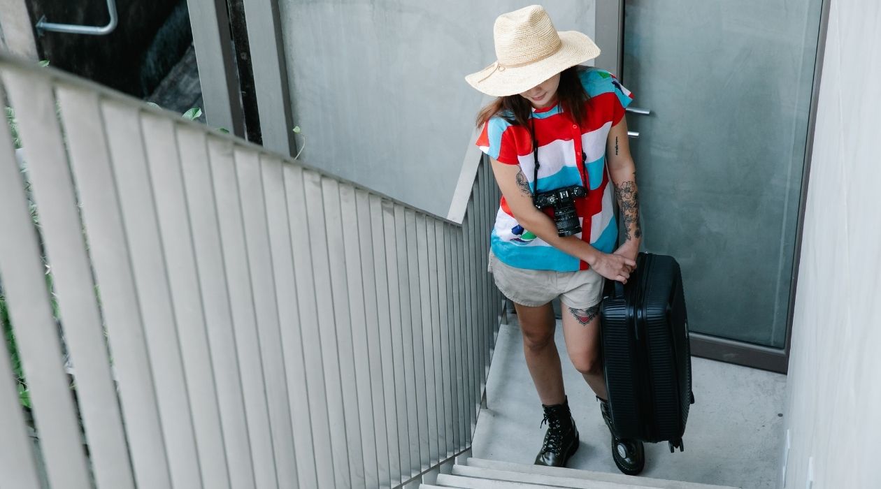 The Minimalist Travel Trend: Mastering 7-Day Trips With One Carry-On